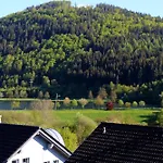 Appartement Seeblick25 - - Balkony - Wifi - Great View - New & Modern *