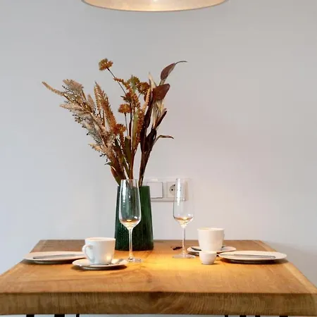 Seeblick25 - - Balkony - Wifi - Great View - New & Modern شقة