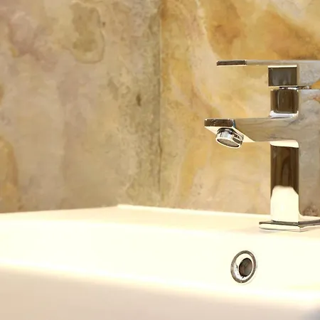 Seeblick25 - - Balkony - Wifi - Great View - New & Modern شقة *