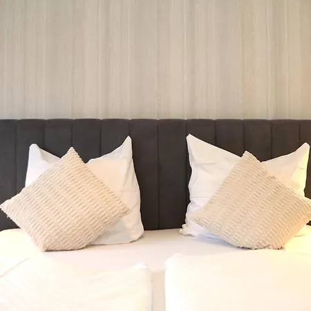 Seeblick25 - - Balkony - Wifi - Great View - New & Modern * وينتربرغ