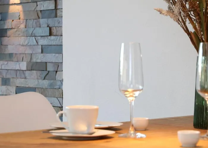 Seeblick25 - - Balkony - Wifi - Great View - New & Modern